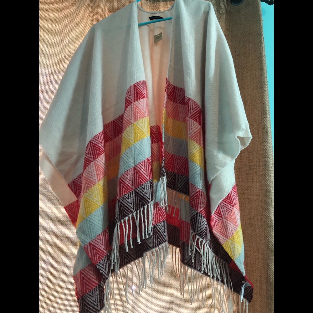American Eagle Over the Shoulder Shawl NWT